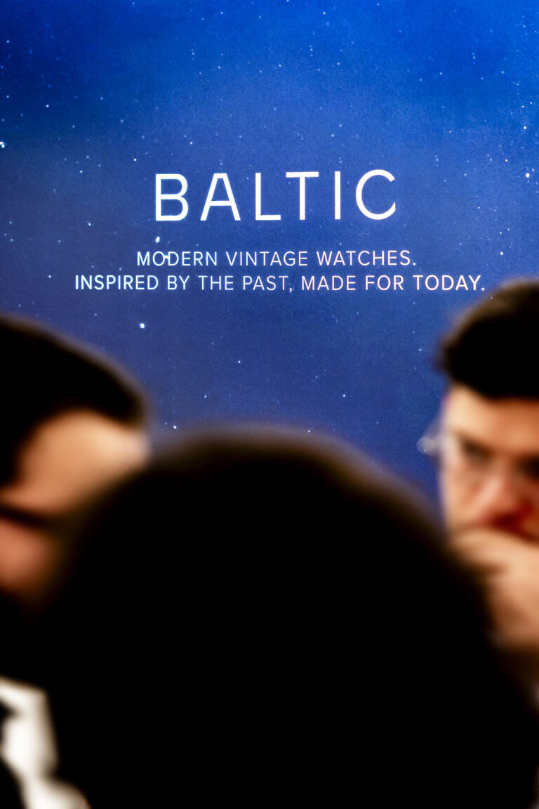 Soirée Baltic : les Heures du Monde Écran de présentation Baltic « Modern vintage watches » pendant la soirée