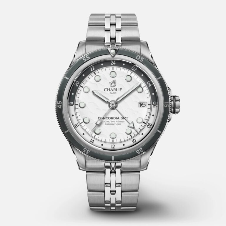 La Concordia GMT Tundra, cadran blanc neige texturé