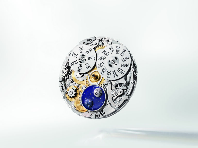 Rolex Perpetual Padellone : la porte refermée en 1953 vient de se rouvrir Le calibre 7190 côté cadran : disques du jour et du mois et disque de phase de lune en émail bleu