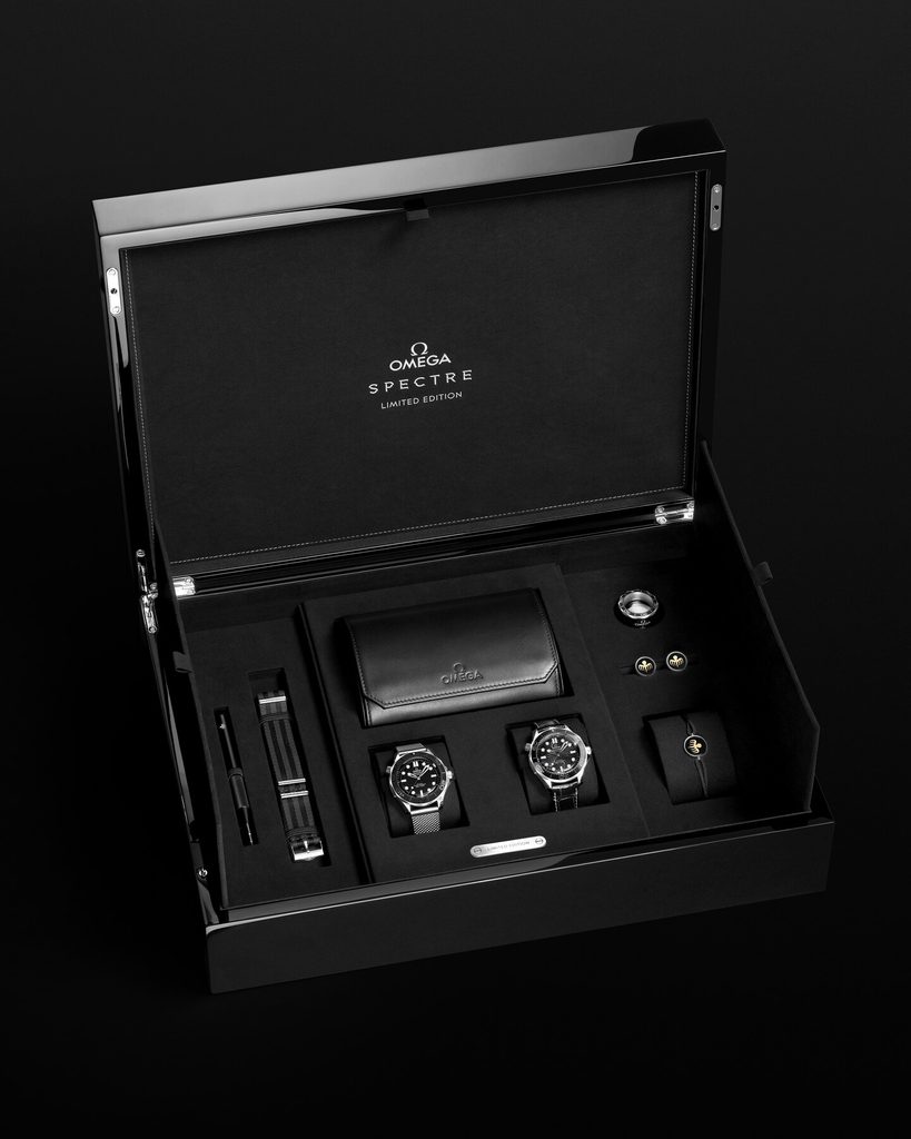omega seamaster diver 300m co axial master chronometer 42 mm 21083422001001 portrait 6 d68ede